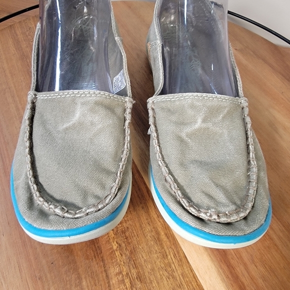 Merrell Tan and Blue Loafers - Picture 5 of 16